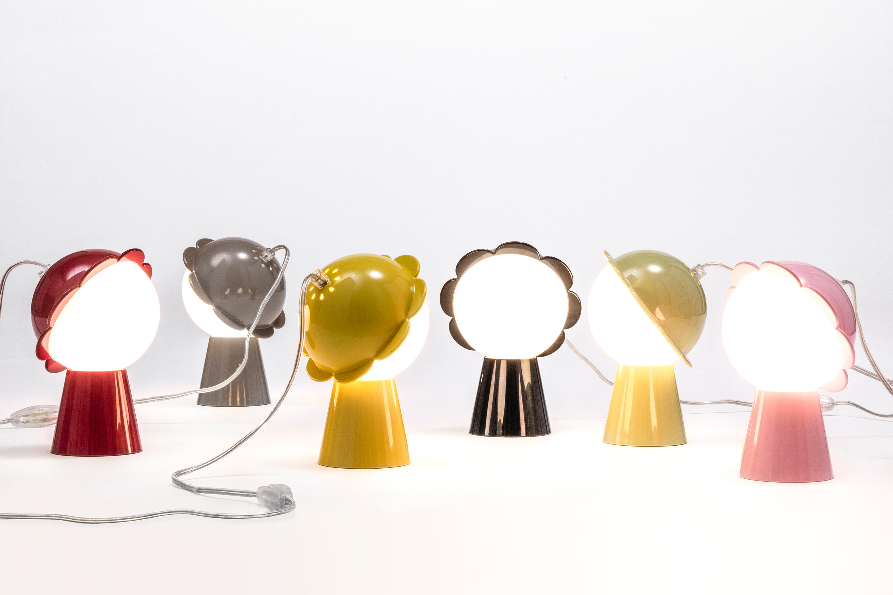 华体会体育官方在线官网 - 灯饰|台灯|办公家具|华体会体育官方在线官网家具|雏菊台灯