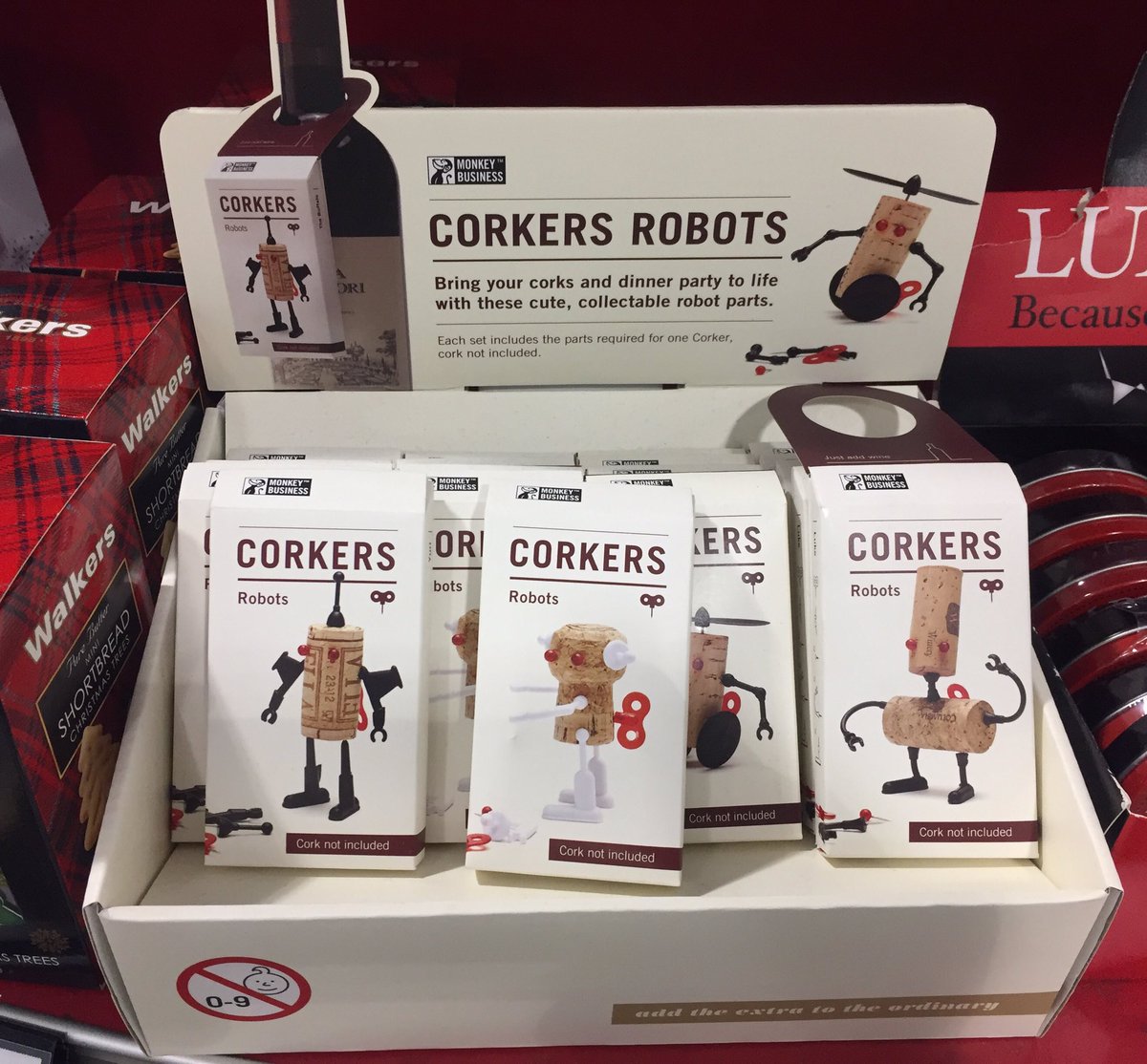 华体会体育官方在线官网 - 附件|饰品|办公家具|华体会体育官方在线官网家具|Corkers机器人玩偶