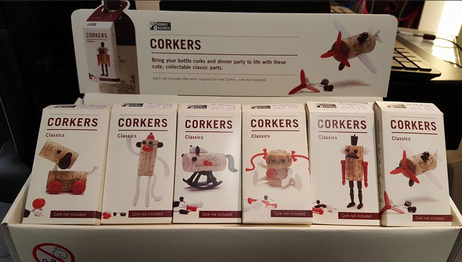 华体会体育官方在线官网 - 附件|饰品|办公家具|华体会体育官方在线官网家具|Corkers经典玩偶