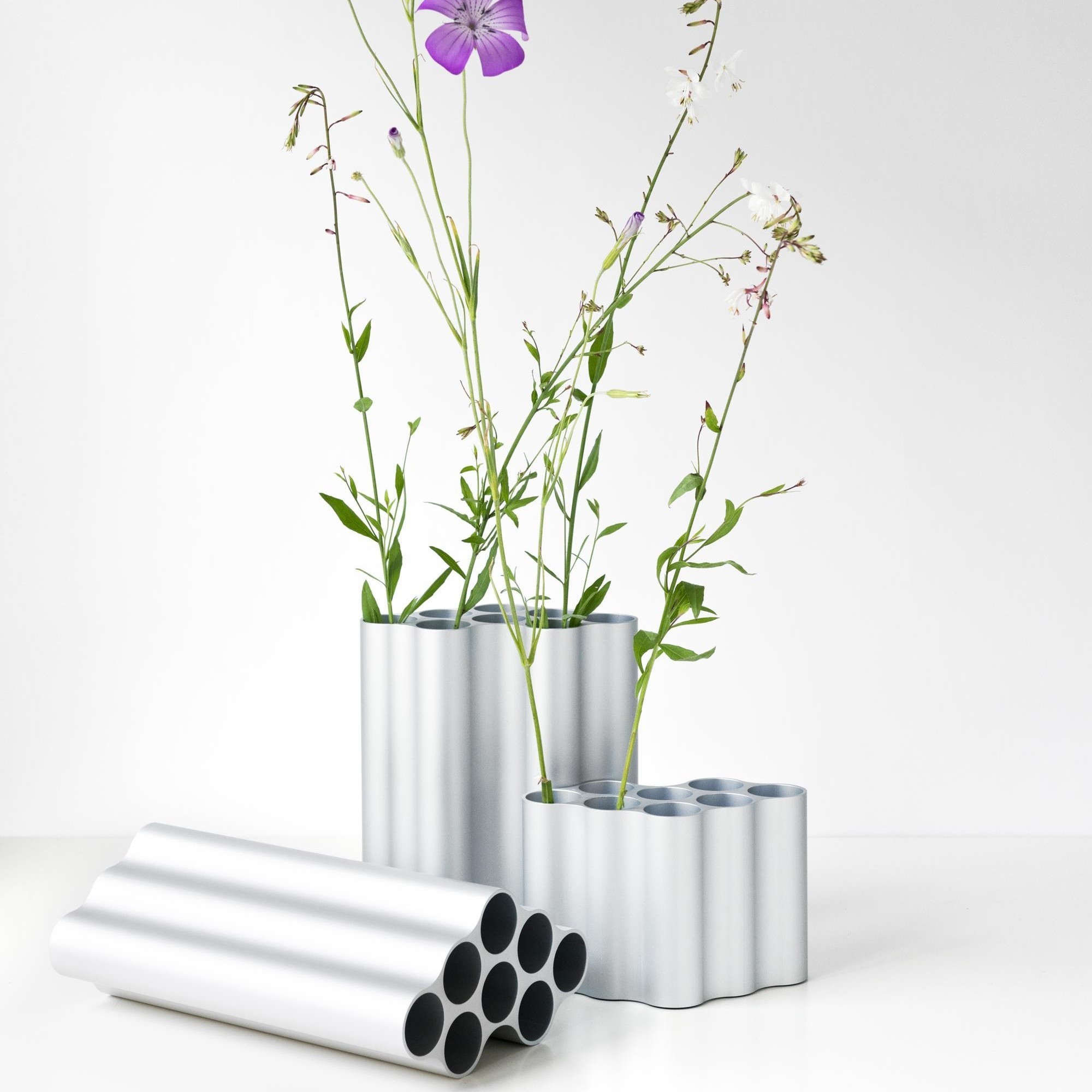 华体会体育官方在线官网 - 附件|花器|办公家具|华体会体育官方在线官网家具|云朵花瓶