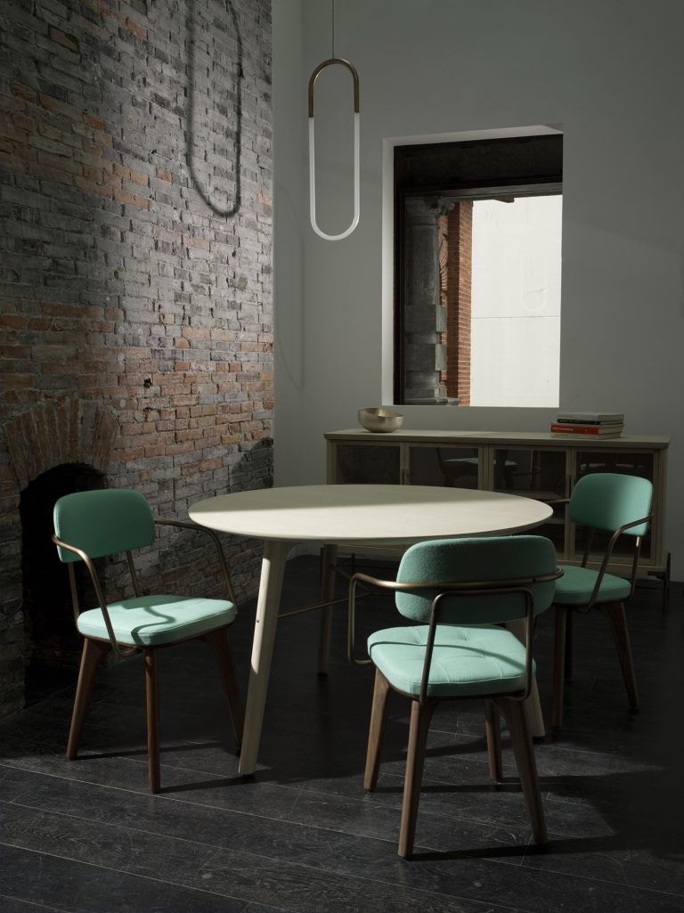 华体会体育官方在线官网 - 桌几|餐桌|办公家具|华体会体育官方在线官网家具|Utility 餐桌(圆形)