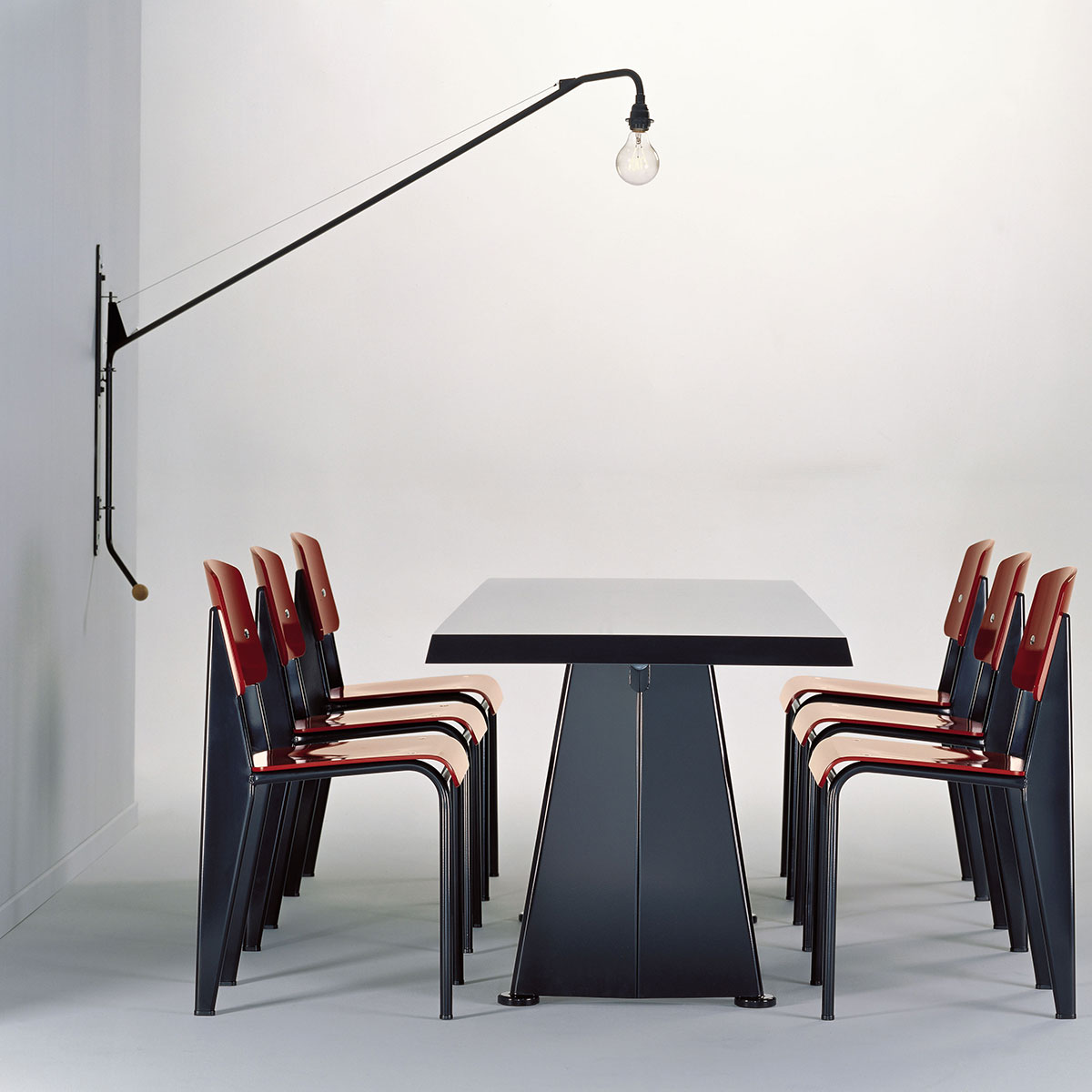 华体会体育官方在线官网 - 灯饰|壁灯|办公家具|华体会体育官方在线官网家具|效能壁灯