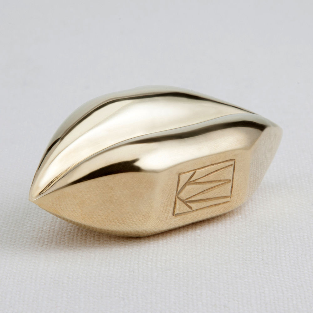 华体会体育官方在线官网 - 附件|饰品|办公家具|华体会体育官方在线官网家具|经典之吻