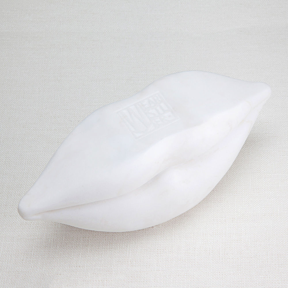 华体会体育官方在线官网 - 附件|饰品|办公家具|华体会体育官方在线官网家具|经典之吻