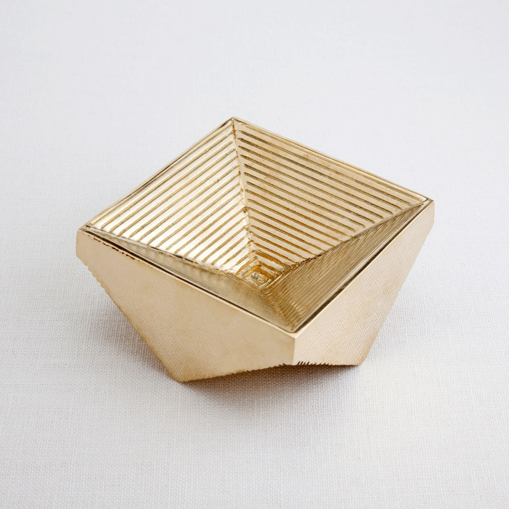 华体会体育官方在线官网 - 附件|饰品|办公家具|华体会体育官方在线官网家具|Diva碟