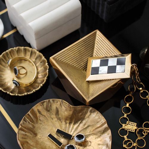 华体会体育官方在线官网 - 附件|饰品|办公家具|华体会体育官方在线官网家具|Diva碟