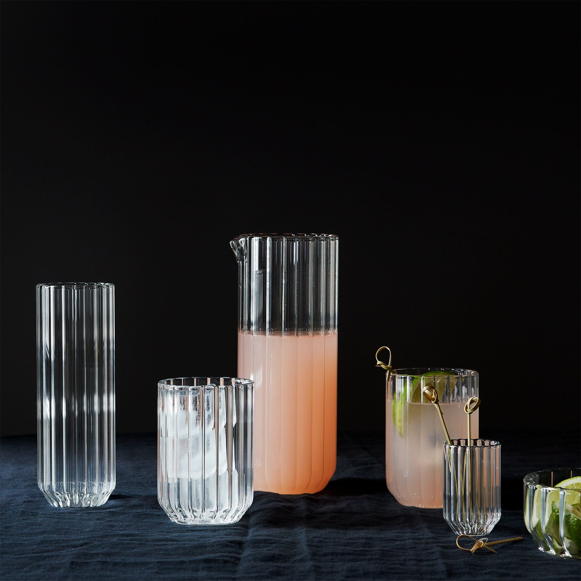 华体会体育官方在线官网 - 附件|饰品|办公家具|华体会体育官方在线官网家具|迪尔伯恩玻璃杯