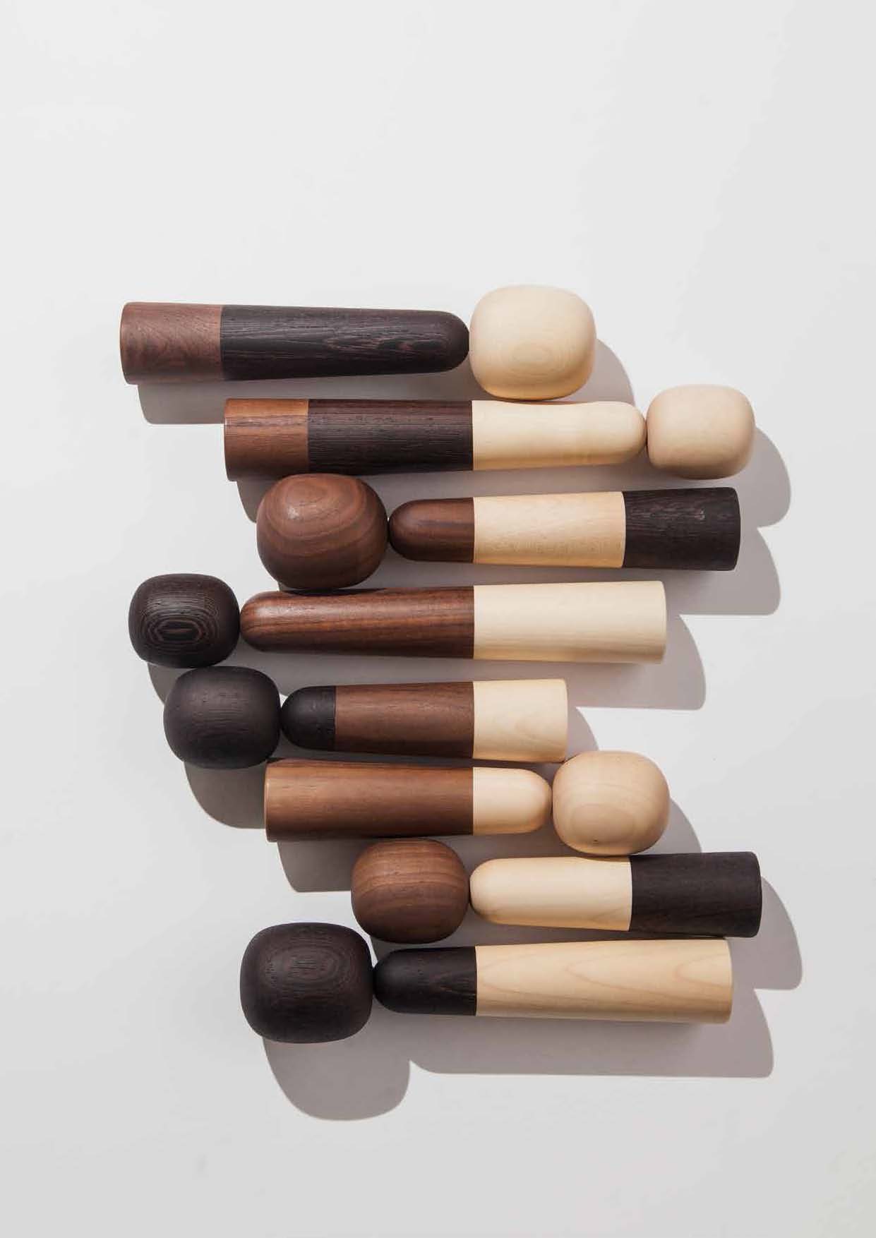 华体会体育官方在线官网 - 附件|饰品|办公家具|华体会体育官方在线官网家具|Family 家庭木偶饰品