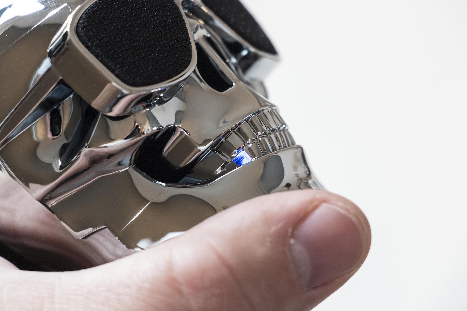 华体会体育官方在线官网 - 附件|饰品|办公家具|华体会体育官方在线官网家具|AeroSkull Nano音箱