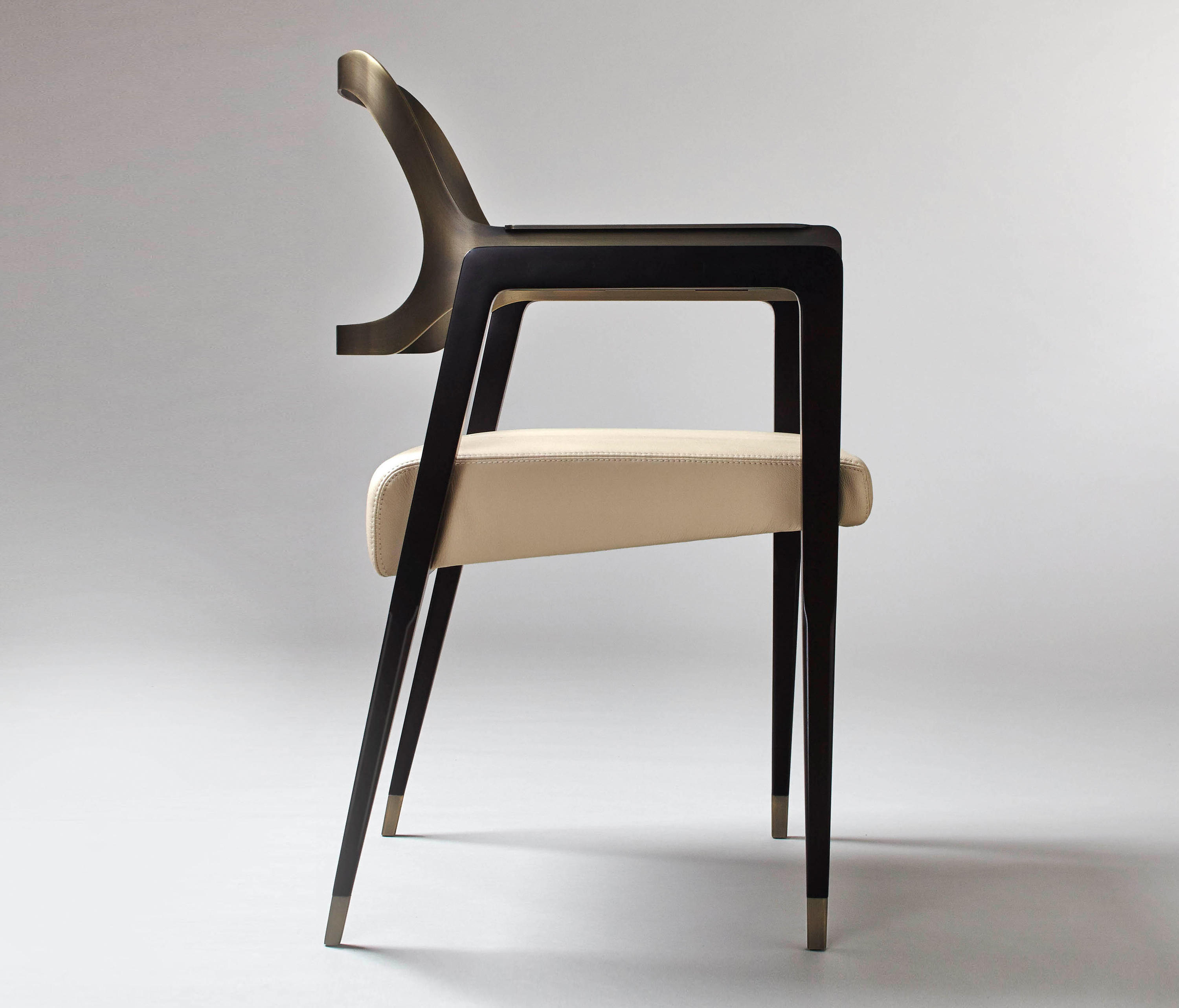 华体会体育官方在线官网 - 坐具|餐椅|办公家具|华体会体育官方在线官网家具|卡尔顿餐椅