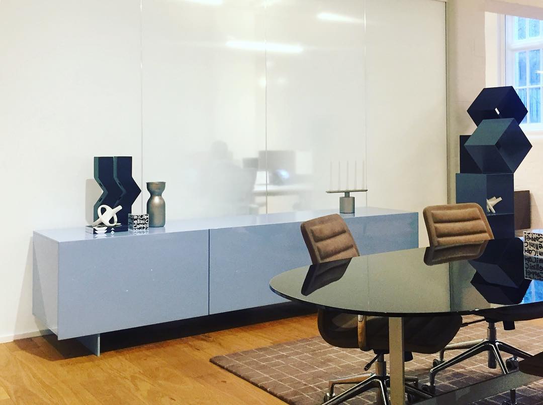 华体会体育官方在线官网 - 附件|饰品|办公家具|华体会体育官方在线官网家具|Acquarello