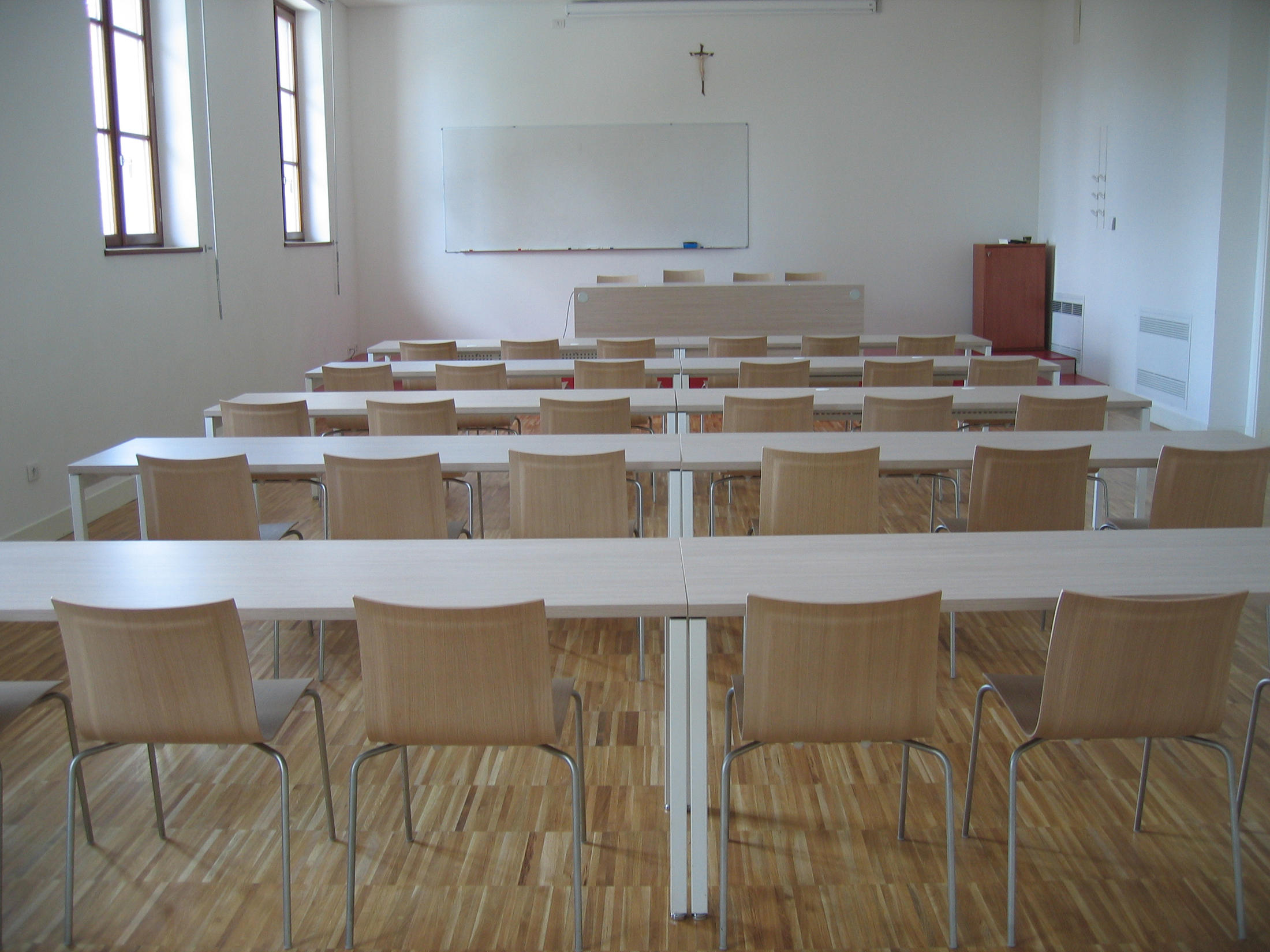 华体会体育官方在线官网 - 坐具|餐椅|办公家具|华体会体育官方在线官网家具|Thin 餐椅/会客椅