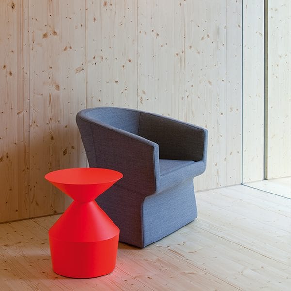 华体会体育官方在线官网 - 桌几|茶几/边几|办公家具|华体会体育官方在线官网家具|Shape 茶几/角几