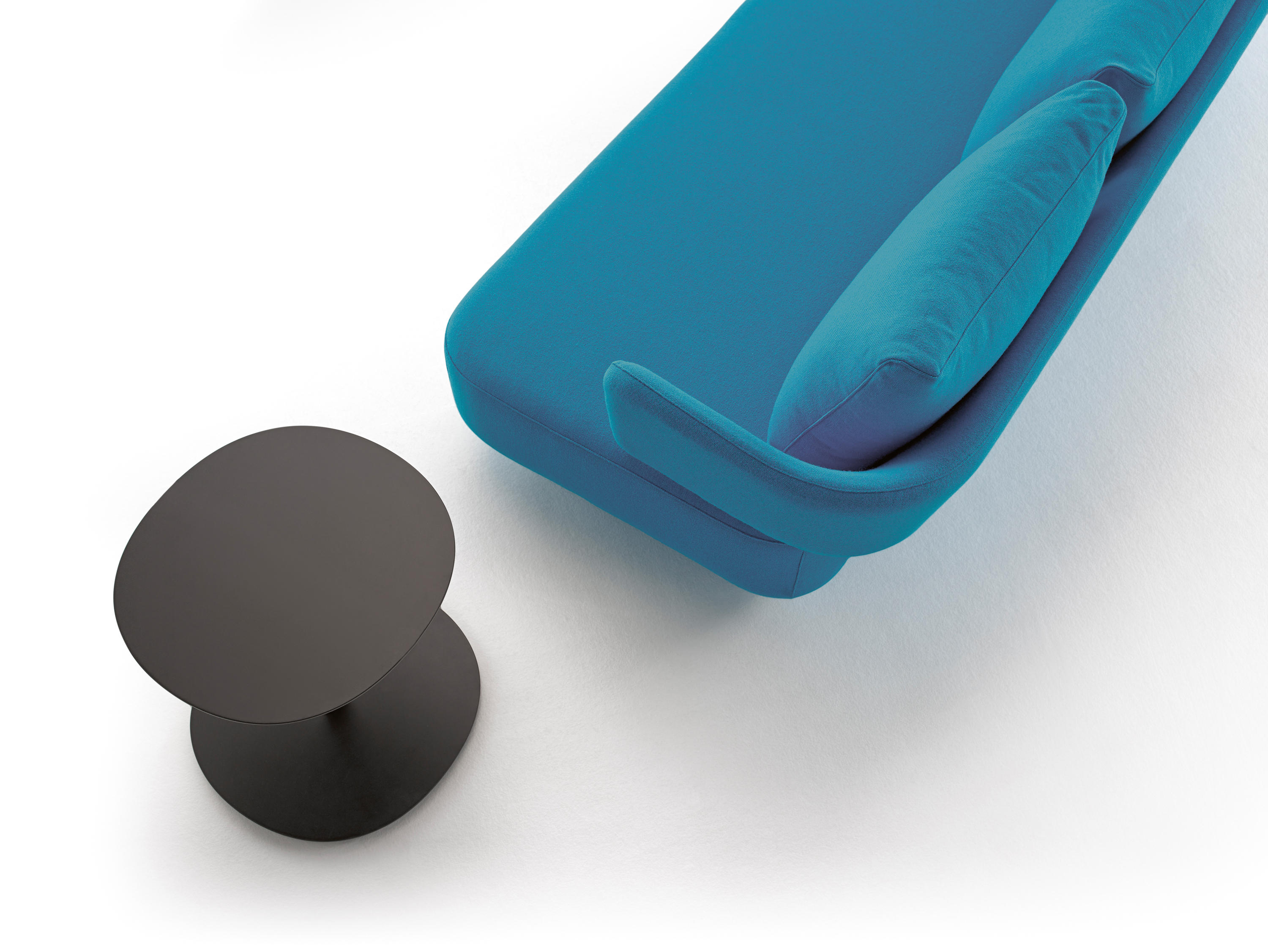 华体会体育官方在线官网 - 桌几|茶几/边几|办公家具|华体会体育官方在线官网家具|SERRA 茶几/角几