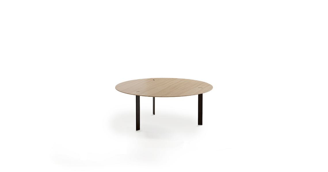 华体会体育官方在线官网 - 桌几|茶几/边几|办公家具|华体会体育官方在线官网家具|Ryutaro 茶几/角几