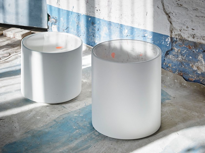 华体会体育官方在线官网 - 桌几|茶几/边几|办公家具|华体会体育官方在线官网家具|Up in the Air 茶几/角几