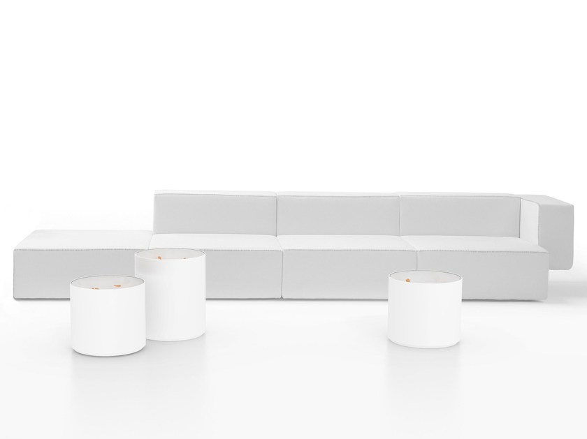 华体会体育官方在线官网 - 桌几|茶几/边几|办公家具|华体会体育官方在线官网家具|Up in the Air 茶几/角几