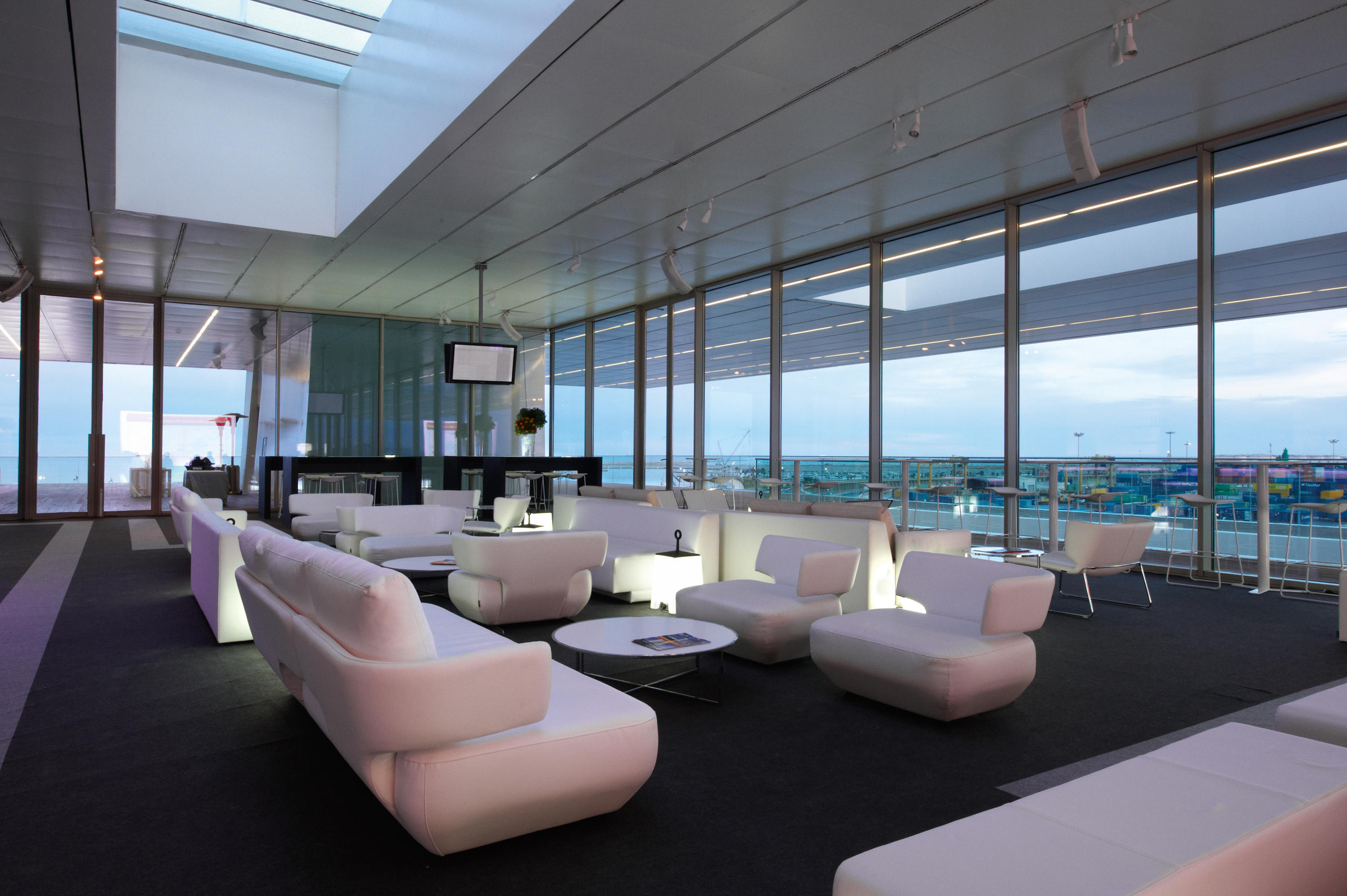 华体会体育官方在线官网 - 坐具|沙发|办公家具|华体会体育官方在线官网家具|Levitt 扶手椅/沙发椅