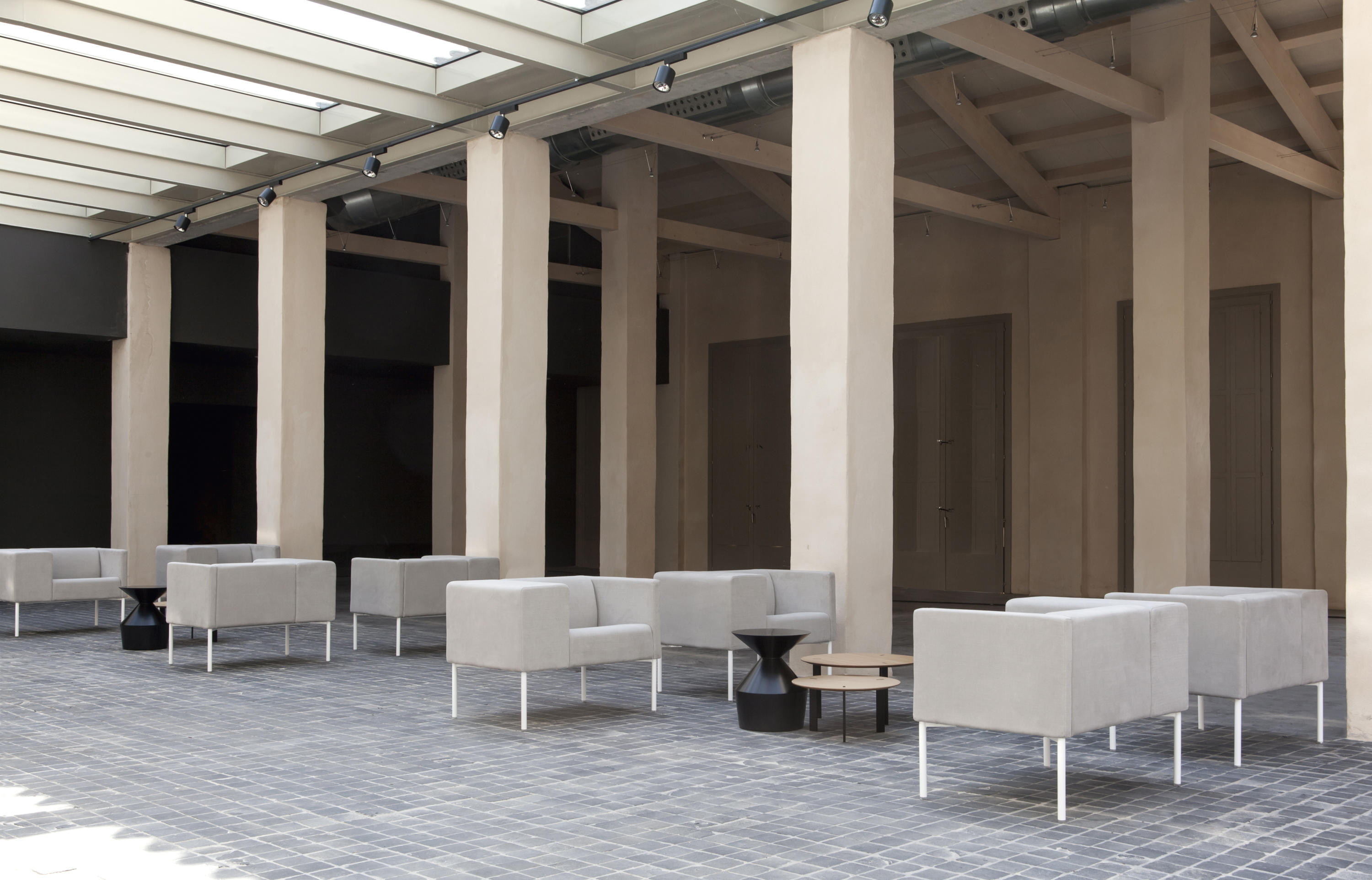 华体会体育官方在线官网 - 坐具|沙发|办公家具|华体会体育官方在线官网家具|Brix 扶手椅/沙发椅