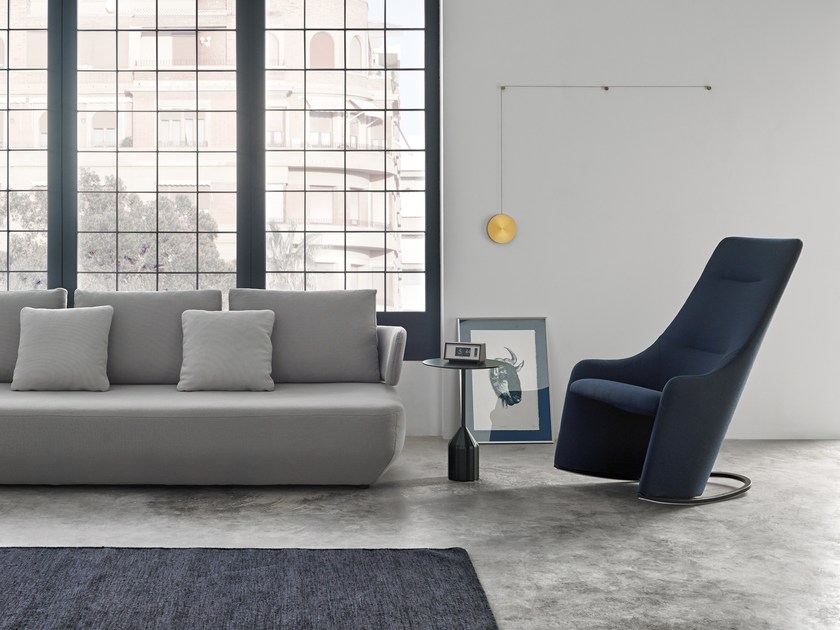 华体会体育官方在线官网 - 坐具|餐椅|办公家具|华体会体育官方在线官网家具|NAGI 沙发椅