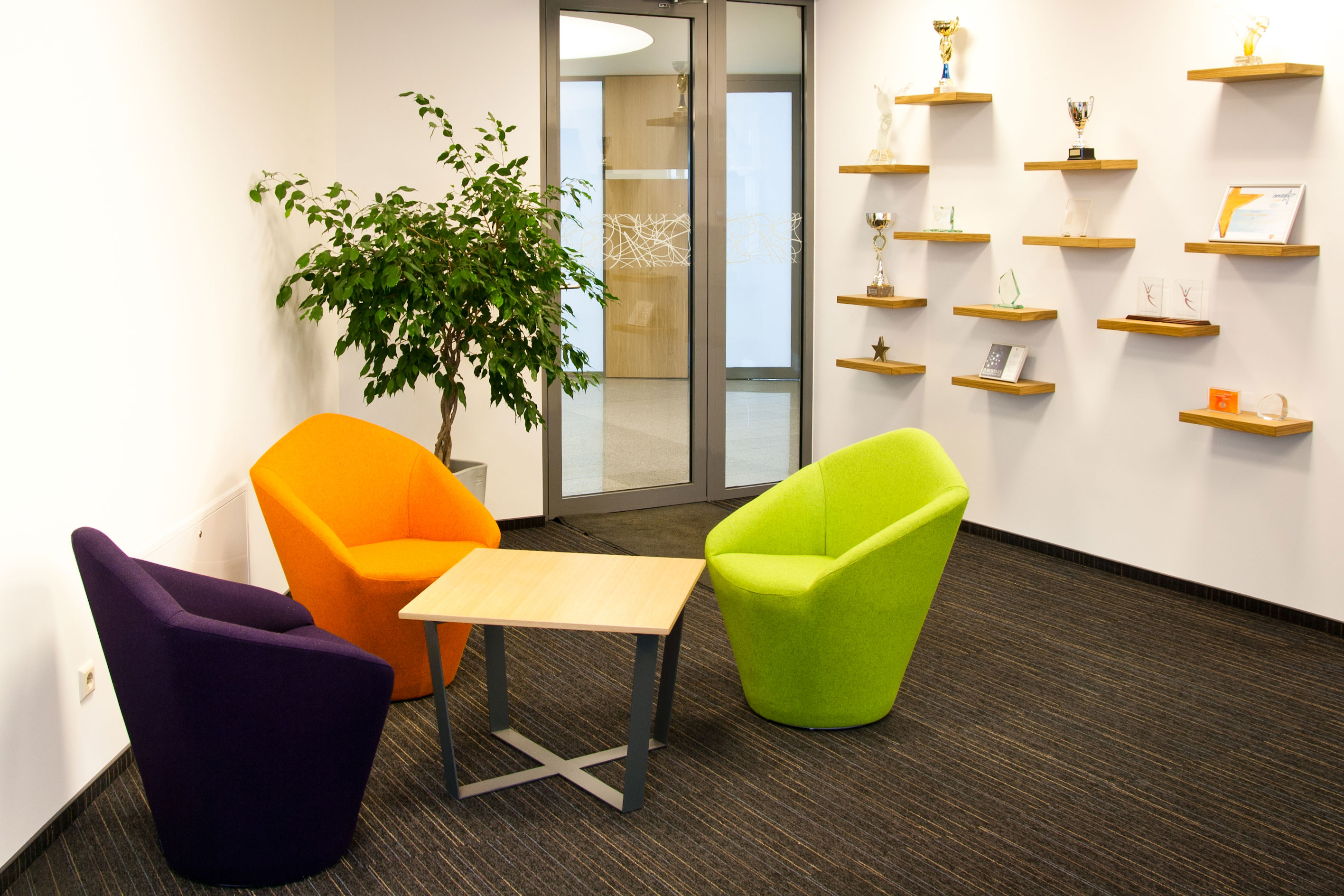 华体会体育官方在线官网 - 坐具|沙发|办公家具|华体会体育官方在线官网家具|Penta 沙发椅