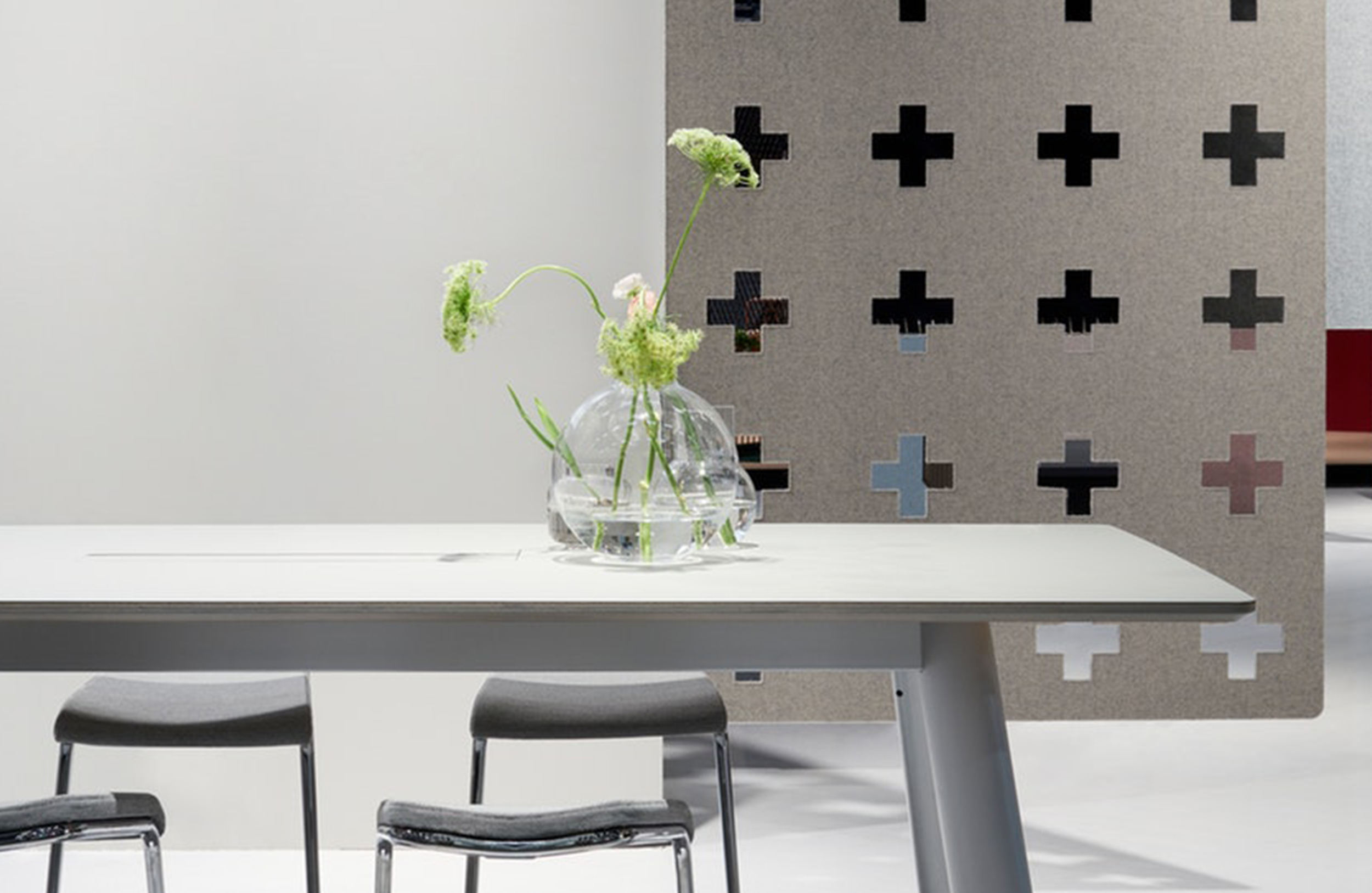 华体会体育官方在线官网 - 附件|装饰画/墙饰|办公家具|华体会体育官方在线官网家具|十字架吸音墙饰