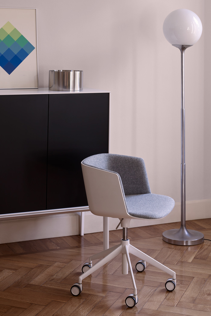 办公椅|现代真皮会议椅|办公家具|华体会体育官方在线官网家具|CUT 椅