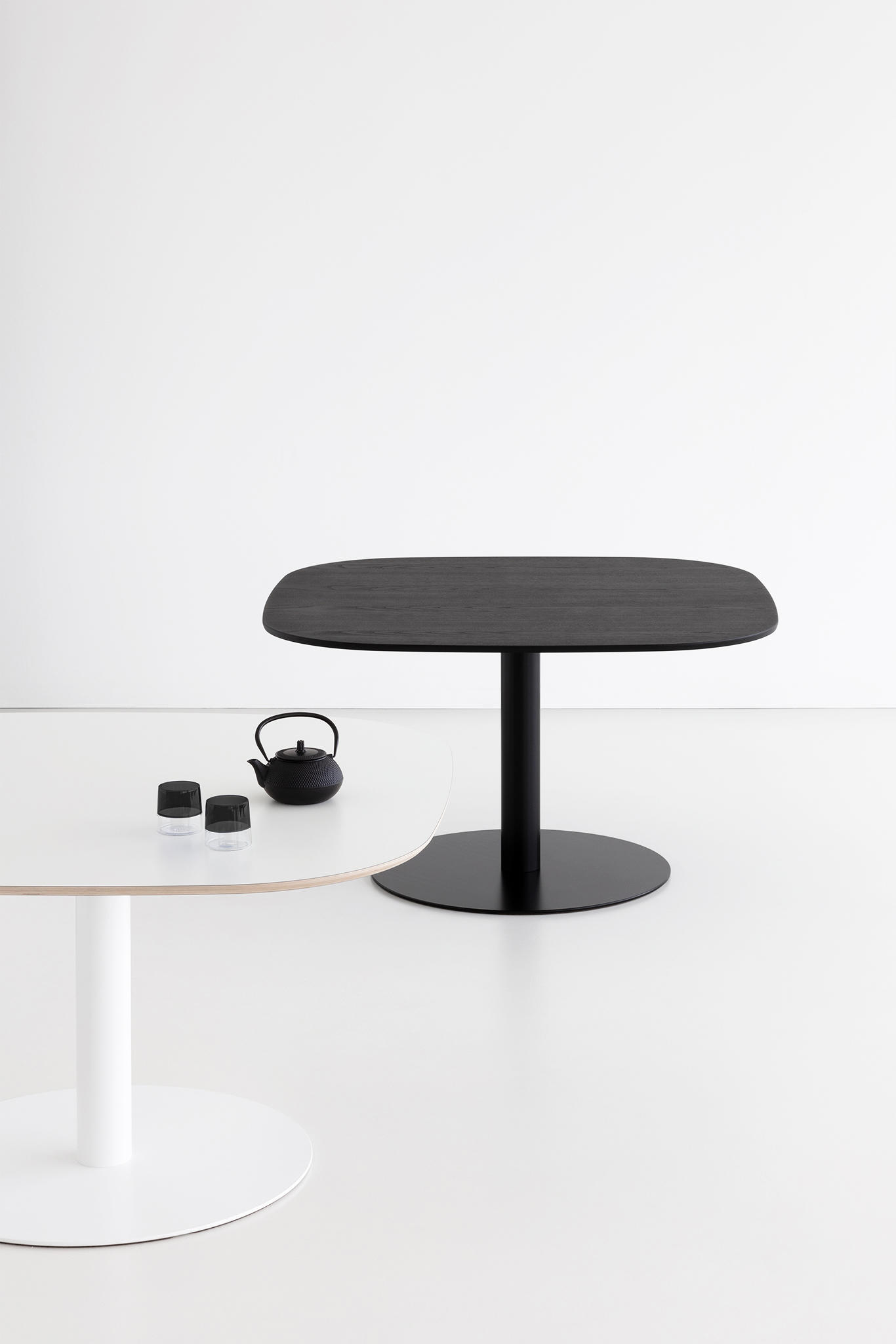 华体会体育官方在线官网 - 桌几|咖啡桌|办公家具|华体会体育官方在线官网家具|RONDò 咖啡桌