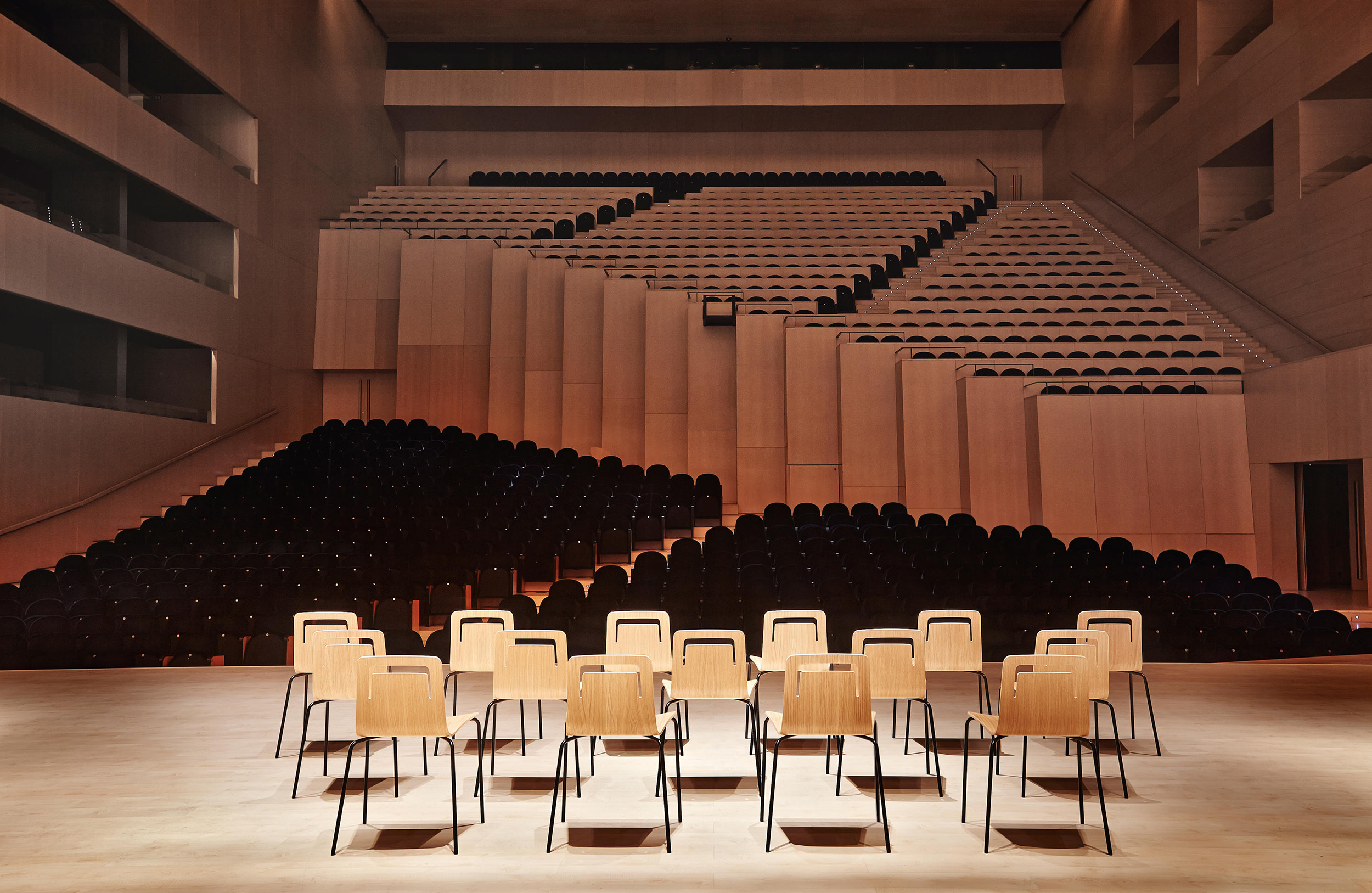 华体会体育官方在线官网 - 坐具|休闲椅|办公家具|华体会体育官方在线官网家具|clip 休闲椅/洽谈椅