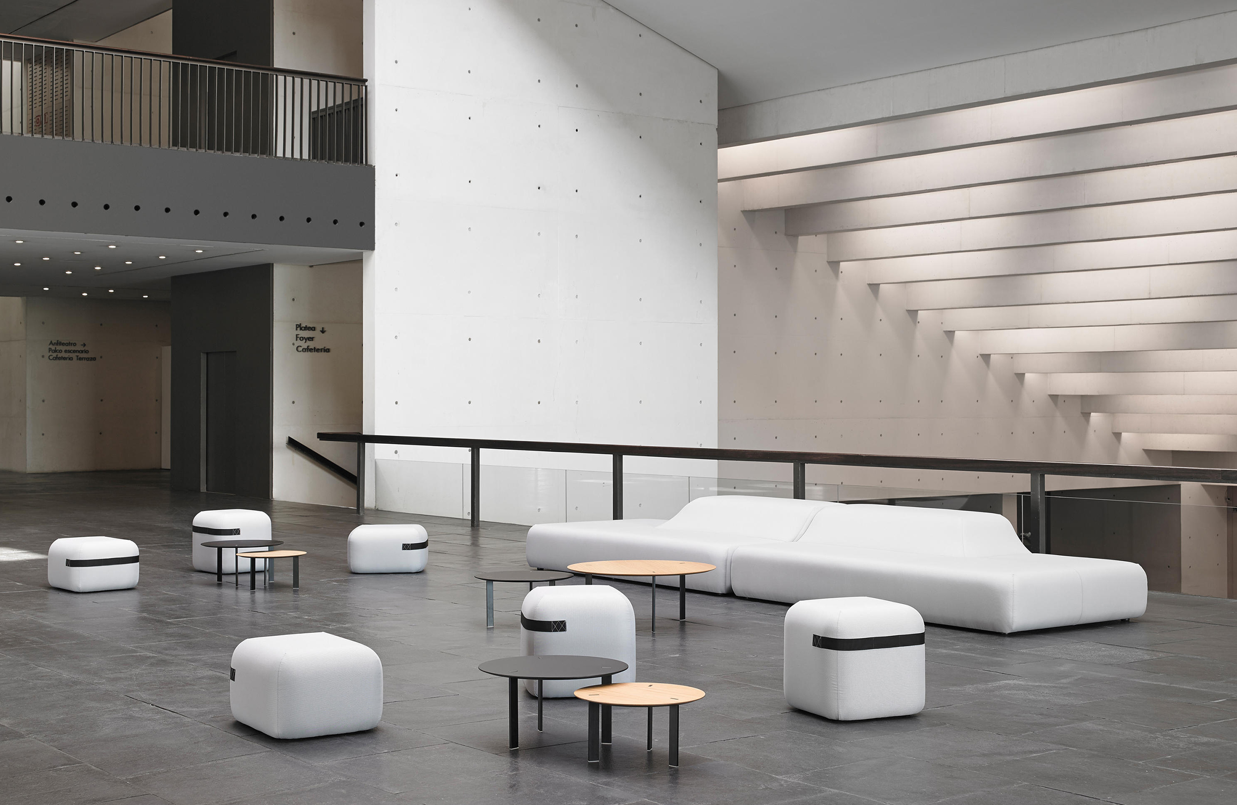 华体会体育官方在线官网 - 坐具|沙发|办公家具|华体会体育官方在线官网家具|SEASON  安乐椅/沙发