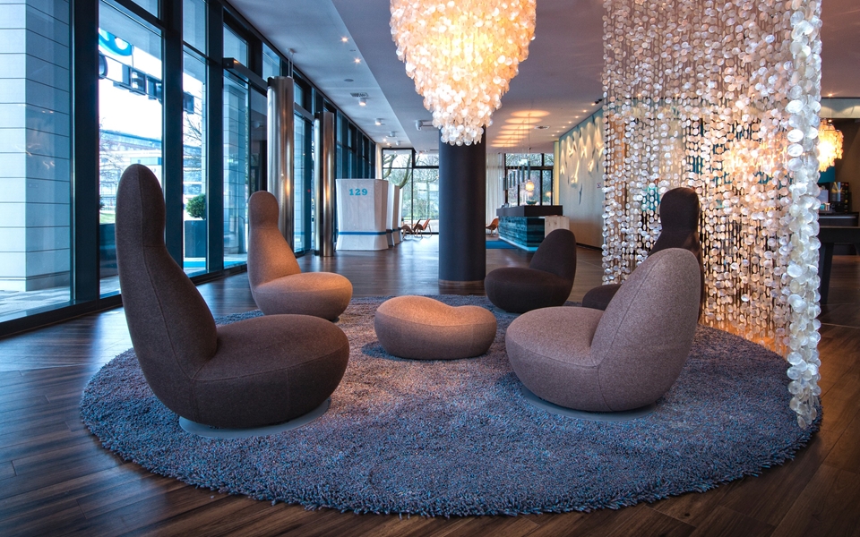 华体会体育官方在线官网 - 坐具|沙发|办公家具|华体会体育官方在线官网家具|OPPO  沙发椅