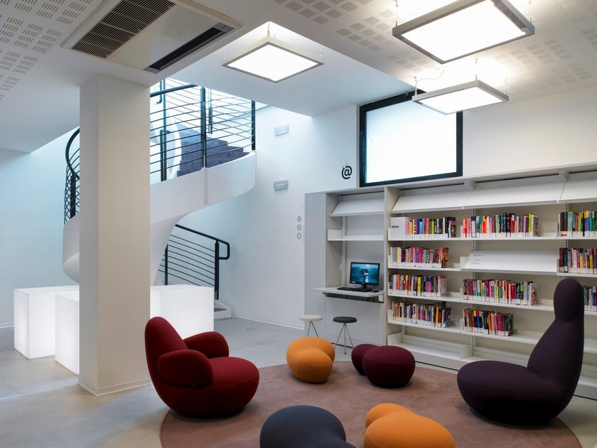 华体会体育官方在线官网 - 坐具|沙发|办公家具|华体会体育官方在线官网家具|OPPO  沙发椅