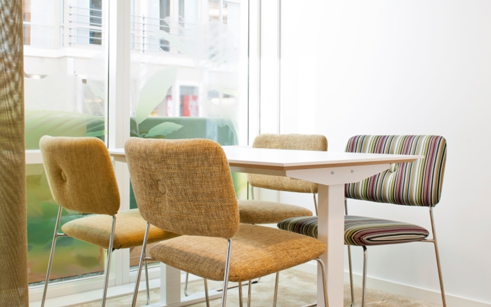 华体会体育官方在线官网 - 坐具|休闲椅|办公家具|华体会体育官方在线官网家具|DUNDRA 洽谈椅