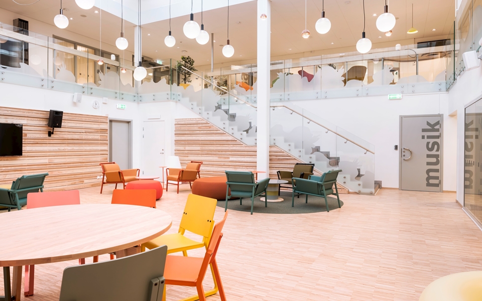 华体会体育官方在线官网 - 坐具|休闲椅|办公家具|华体会体育官方在线官网家具|SUPERKINK  沙发椅