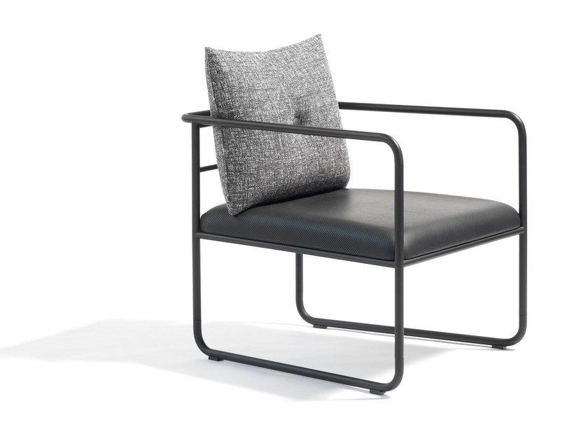 [华体会体育官方在线官网 - 坐具|休闲椅|办公家具|华体会体育官方在线官网家具|MORRIS JR  休闲沙发椅]