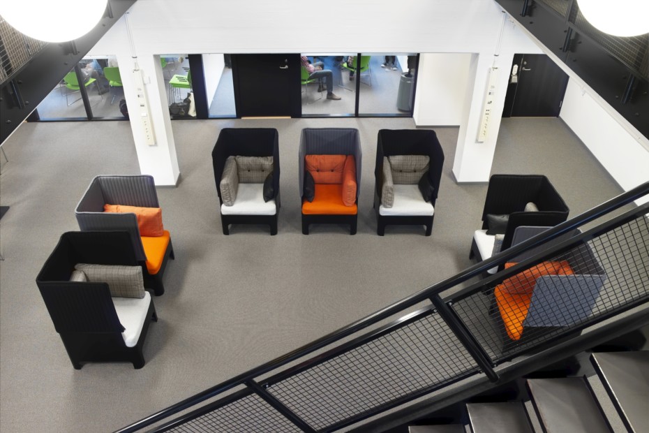 华体会体育官方在线官网 - 坐具|沙发|办公家具|华体会体育官方在线官网家具|KOJA  休闲沙发椅