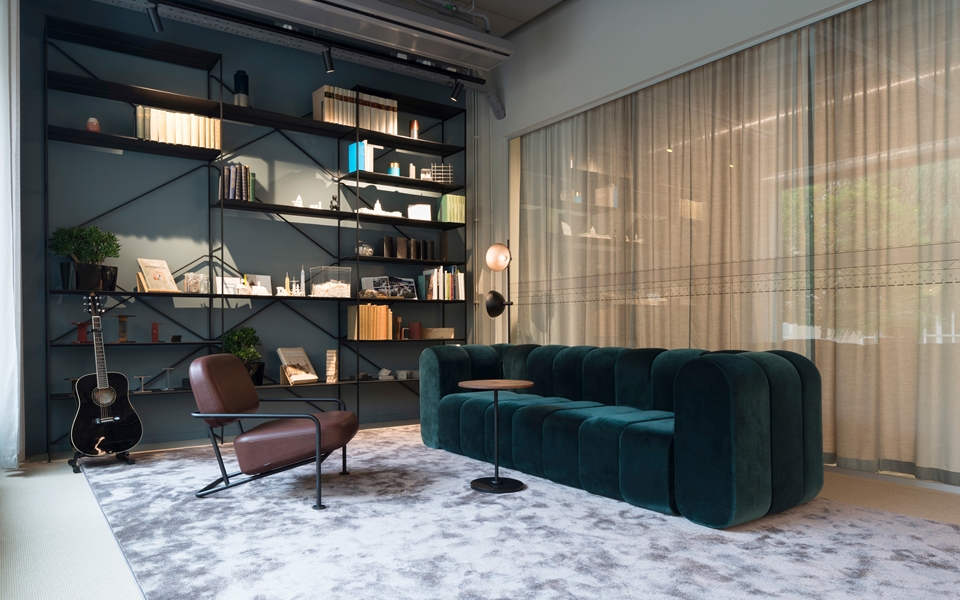 华体会体育官方在线官网 - 桌几|茶几/边几|办公家具|华体会体育官方在线官网家具|COURONNE  茶几/咖啡桌