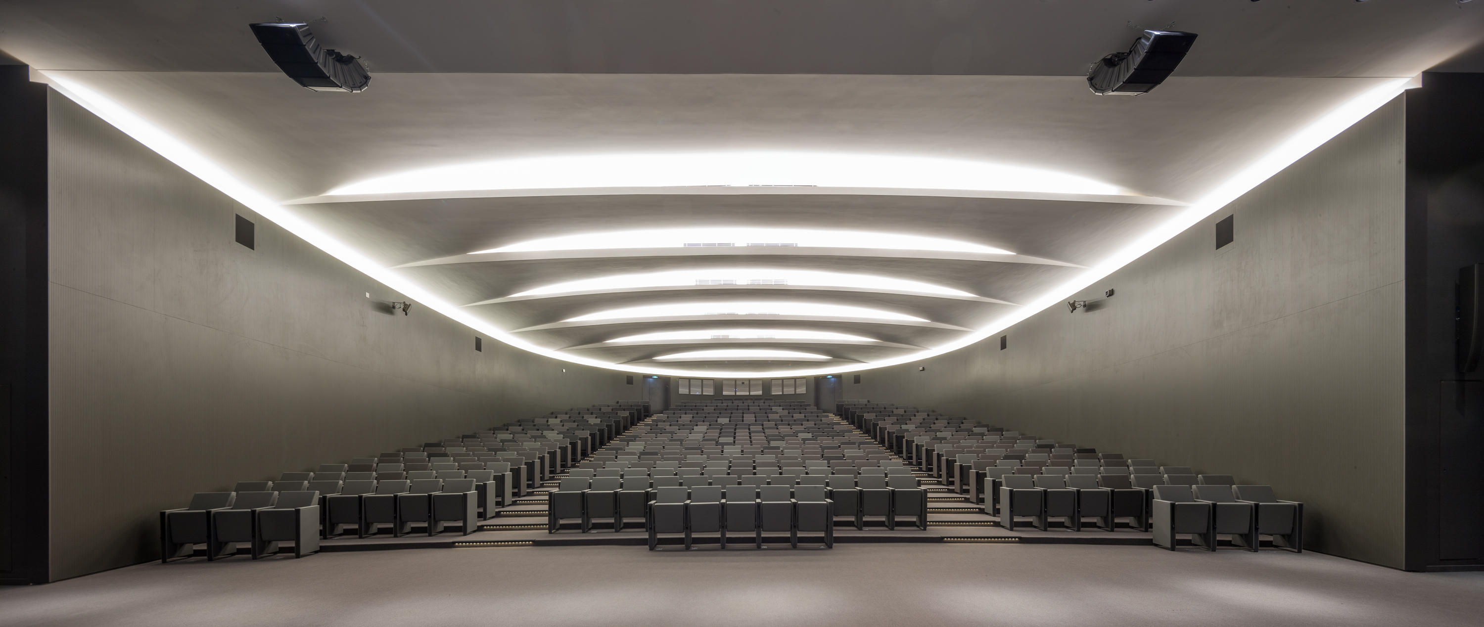 公共座椅|礼堂椅、报告厅椅|办公家具|华体会体育官方在线官网家具|C100 剧院/礼堂椅