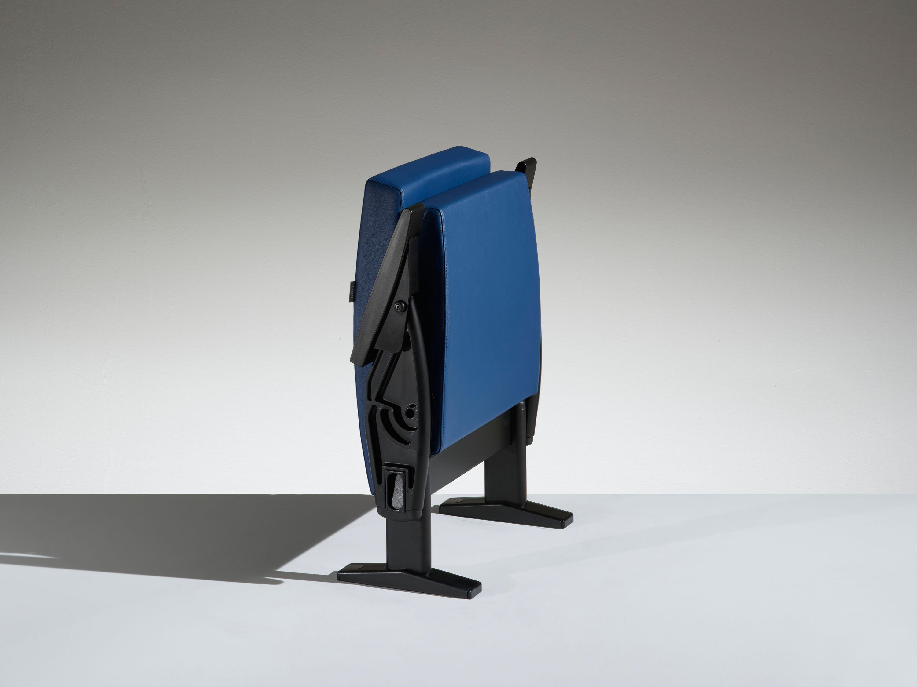 公共座椅|礼堂椅、报告厅椅|办公家具|华体会体育官方在线官网家具|Futura 剧院/礼堂椅