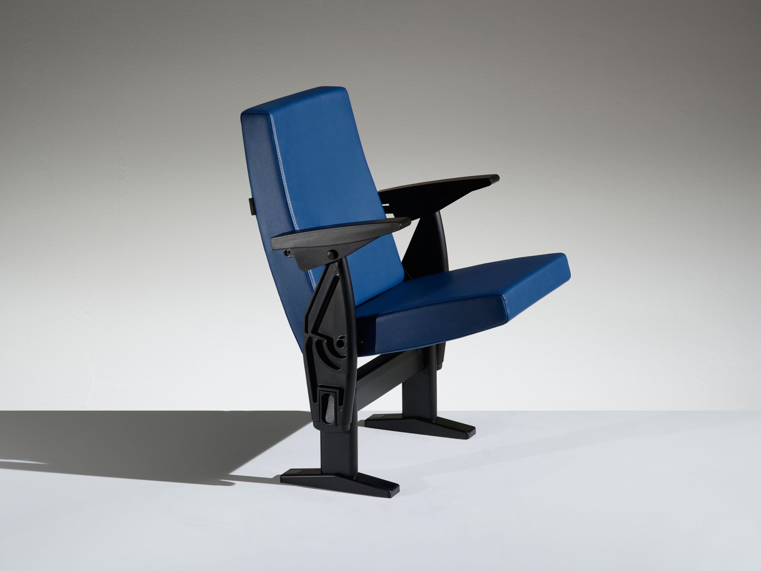 公共座椅|礼堂椅、报告厅椅|办公家具|华体会体育官方在线官网家具|Futura 剧院/礼堂椅