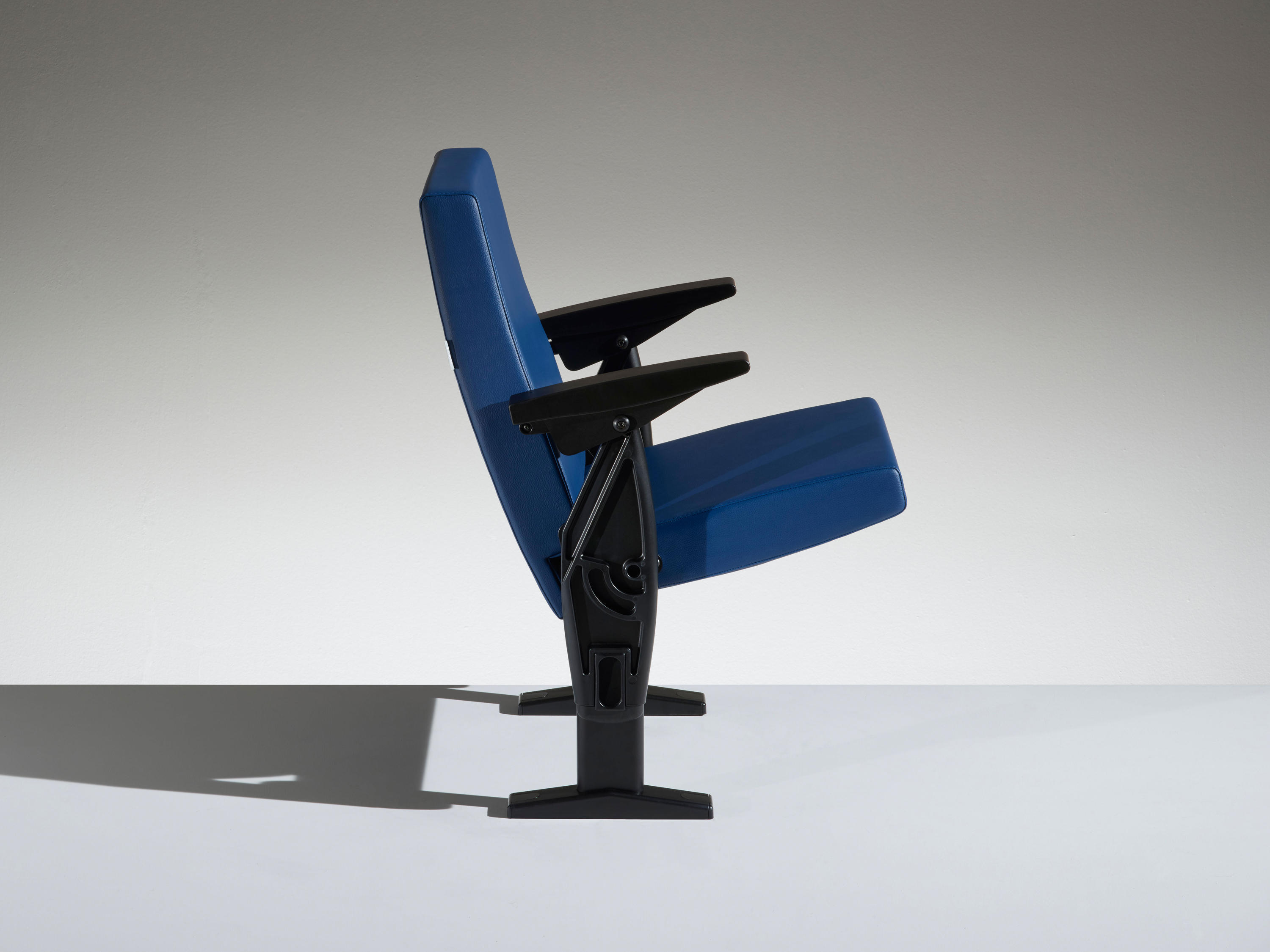 公共座椅|礼堂椅、报告厅椅|办公家具|华体会体育官方在线官网家具|Futura 剧院/礼堂椅