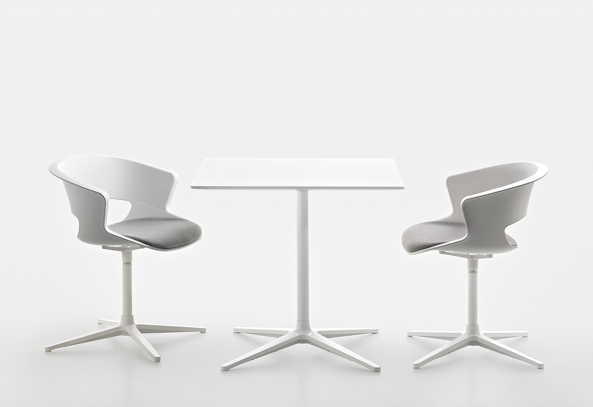 华体会体育官方在线官网 - 坐具|休闲椅|办公家具|华体会体育官方在线官网家具|Zed 洽谈椅/会客椅