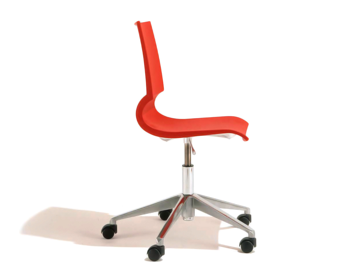 华体会体育官方在线官网 - 坐具|休闲椅|办公家具|华体会体育官方在线官网家具|Ricciolina 洽谈椅/办公椅