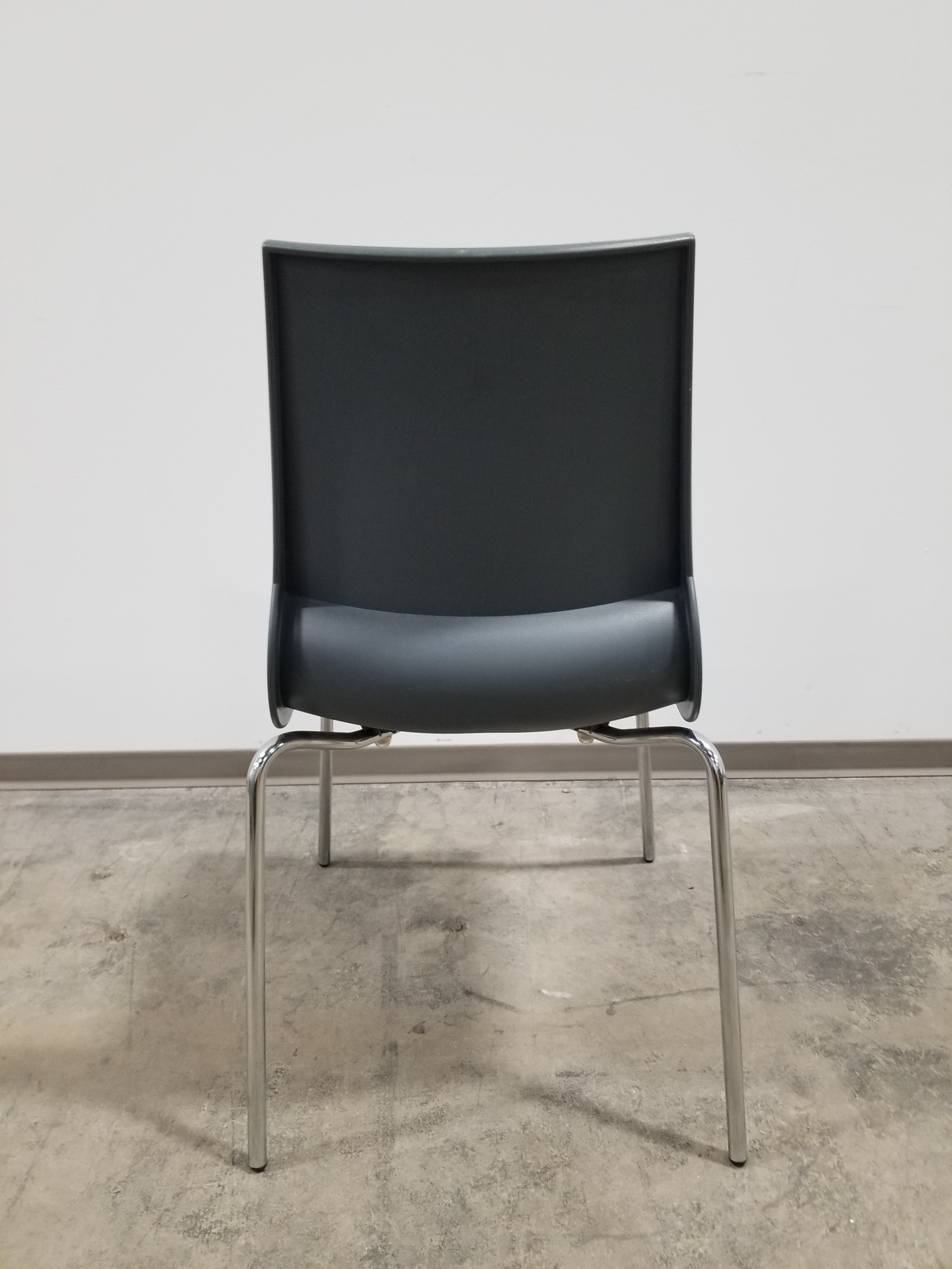 华体会体育官方在线官网 - 坐具|休闲椅|办公家具|华体会体育官方在线官网家具|Ricciolina 洽谈椅/办公椅