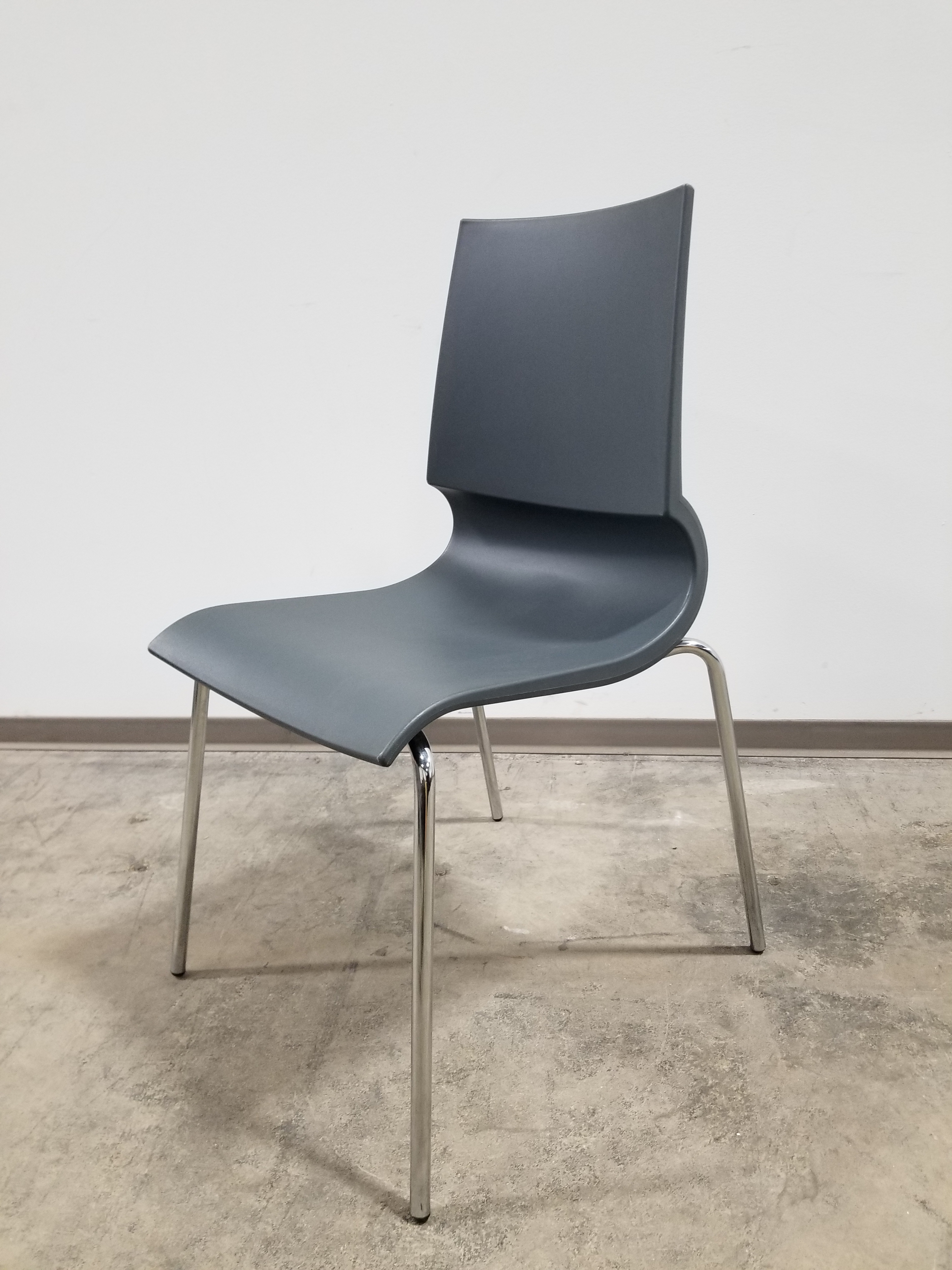 华体会体育官方在线官网 - 坐具|休闲椅|办公家具|华体会体育官方在线官网家具|Ricciolina 洽谈椅/办公椅