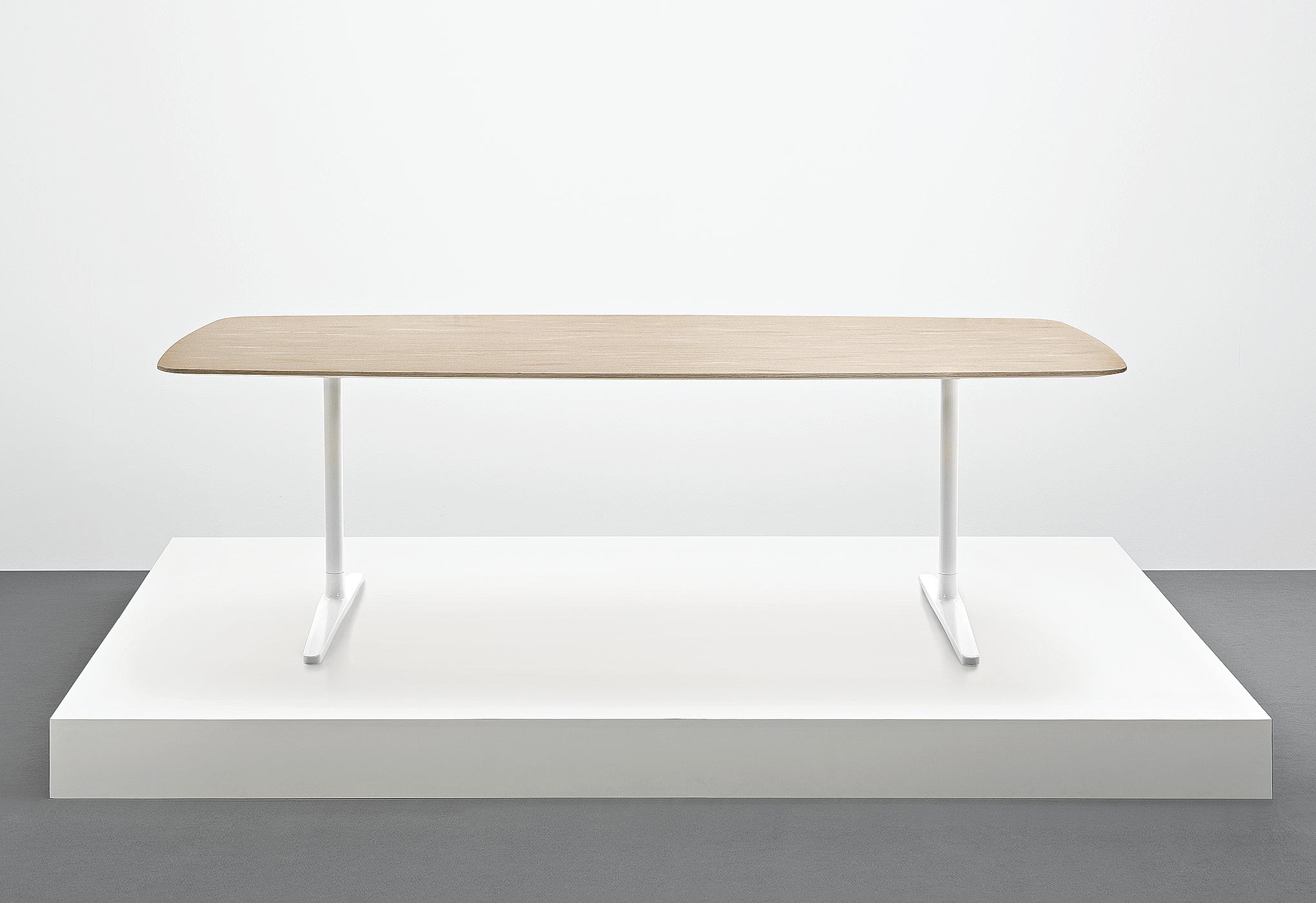 华体会体育官方在线官网 - 桌几|茶几/边几|办公家具|华体会体育官方在线官网家具|Plato 洽谈桌/咖啡桌