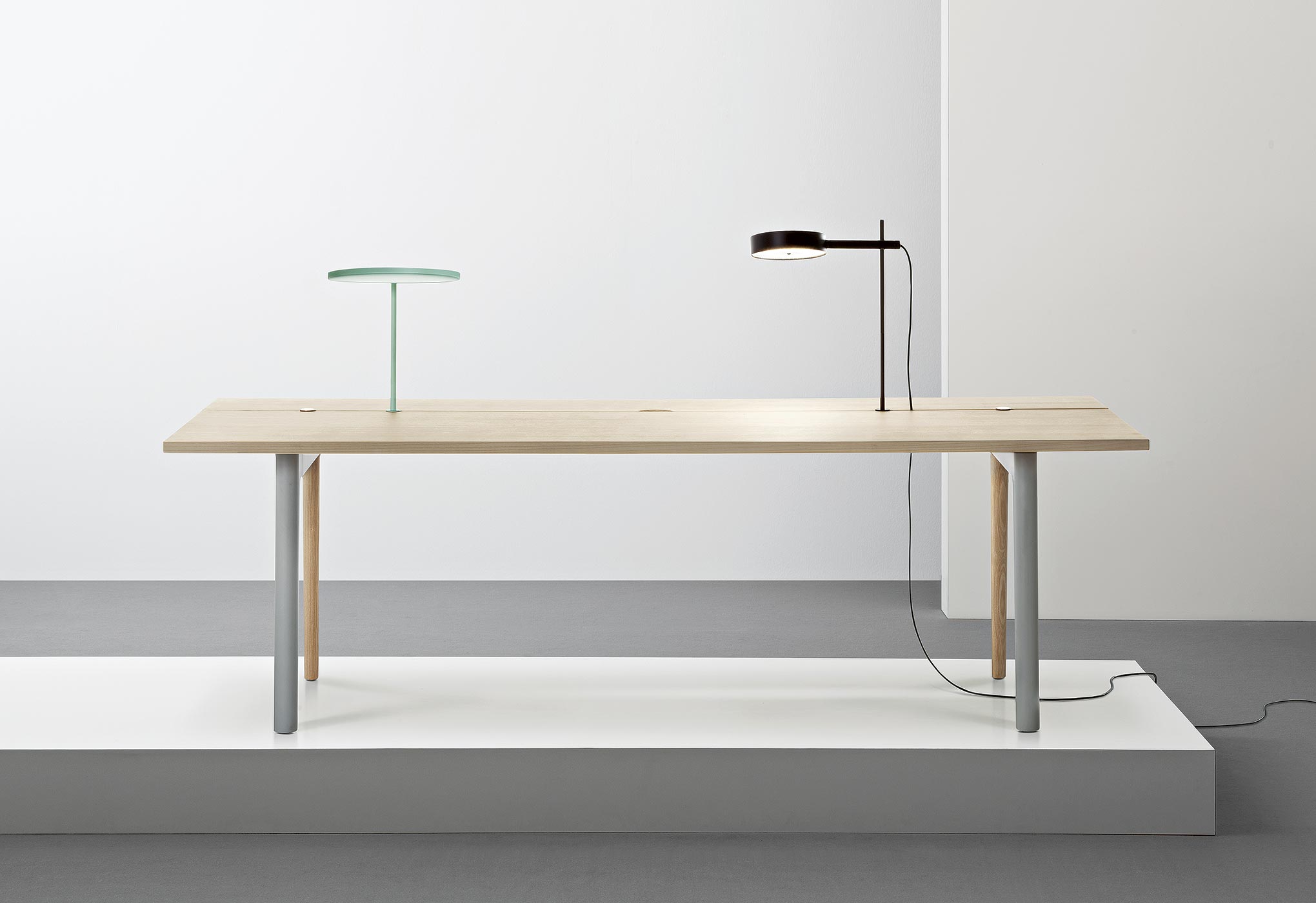 办公屏风|办公屏风系统|办公家具|华体会体育官方在线官网家具|Offset Table 工作台/办公桌