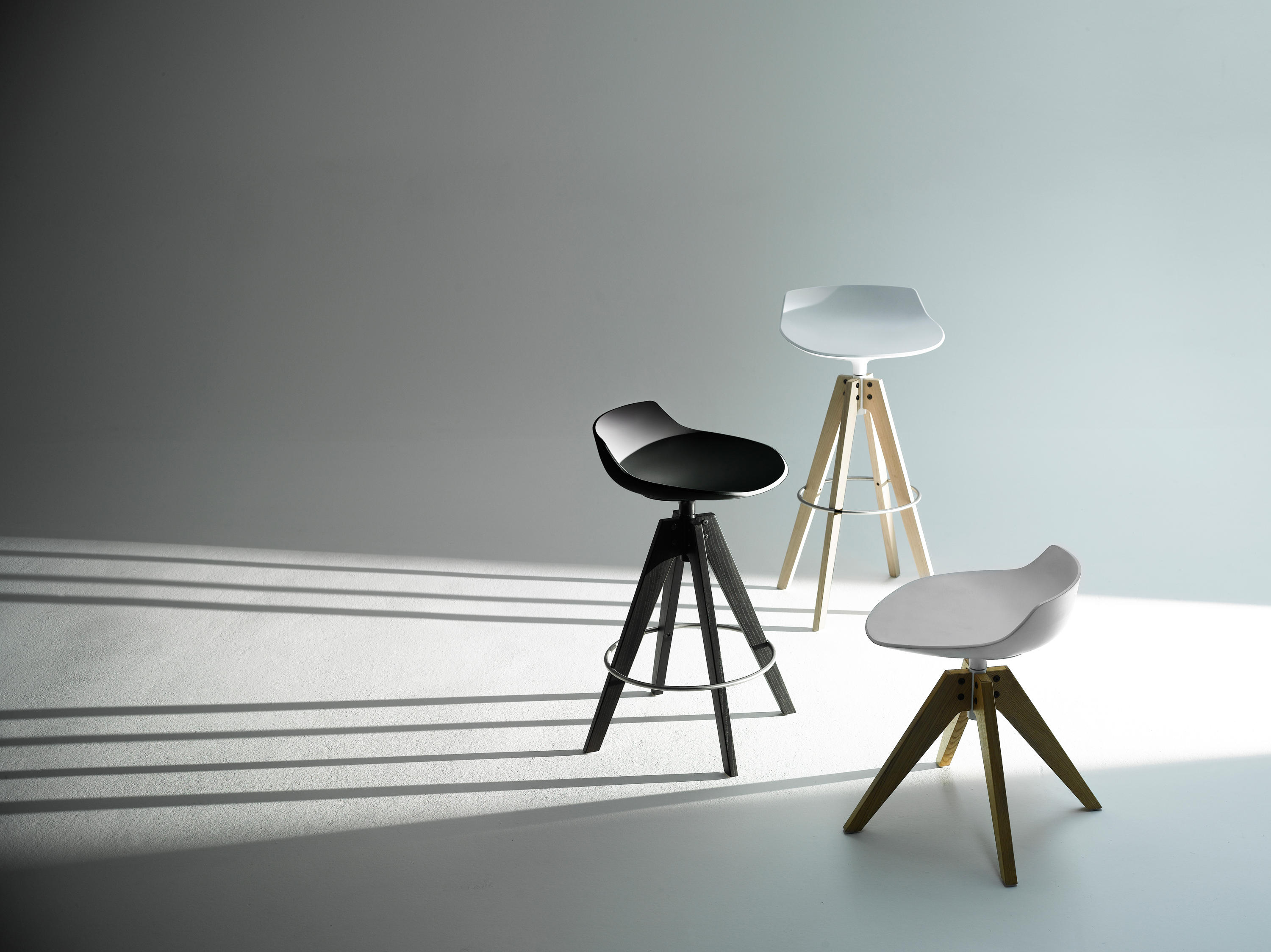 华体会体育官方在线官网 - 坐具|吧椅/凳子|办公家具|华体会体育官方在线官网家具|FLOW STOOL 吧椅