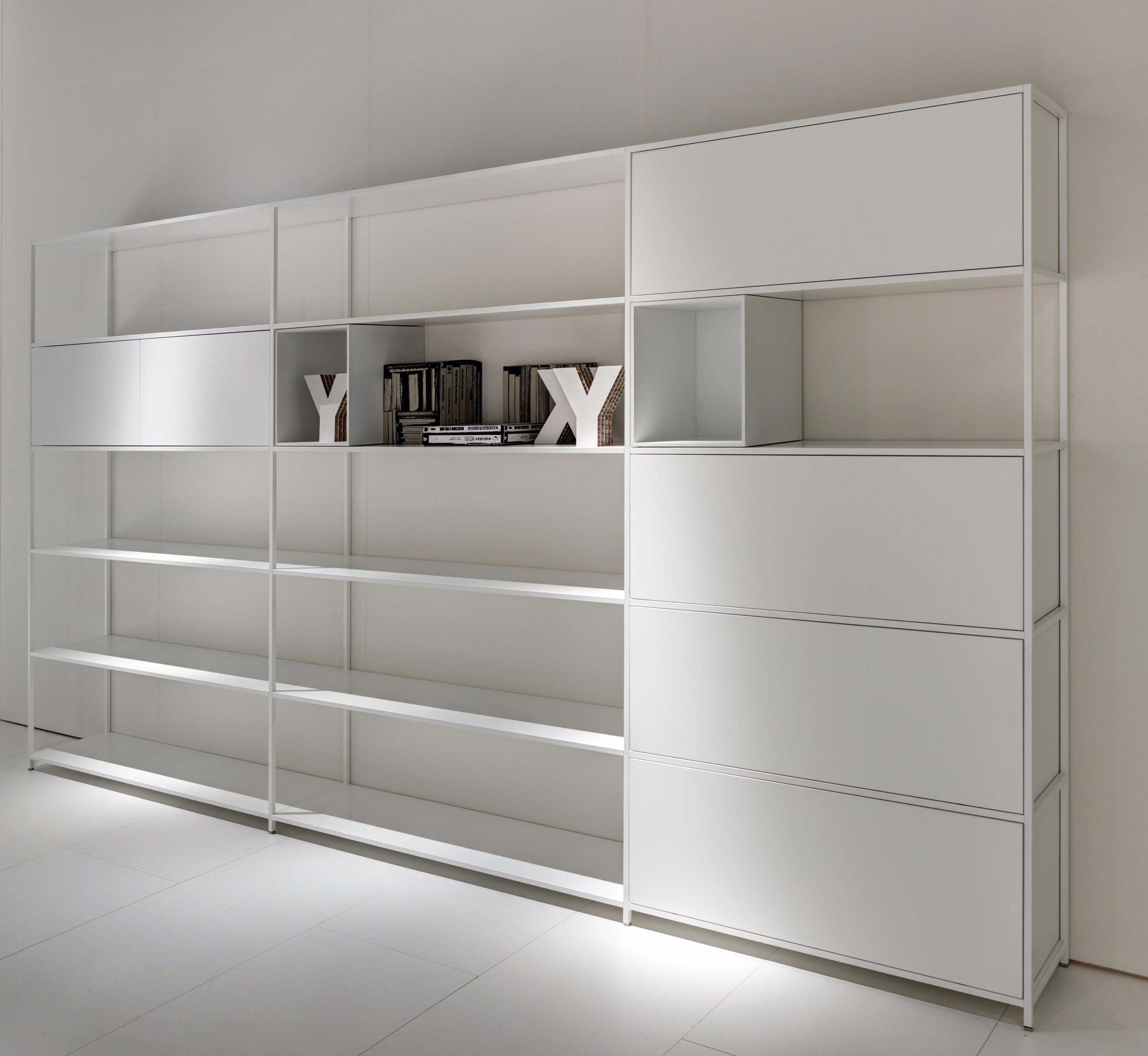 华体会体育官方在线官网 - 储物|装饰架|办公家具|华体会体育官方在线官网家具|MINIMA 装饰柜/书柜