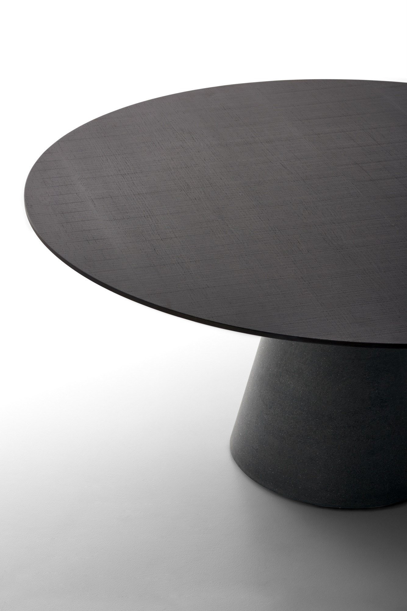 华体会体育官方在线官网 - 桌几|餐桌|办公家具|华体会体育官方在线官网家具|ROCK TABLE 餐桌/咖啡桌